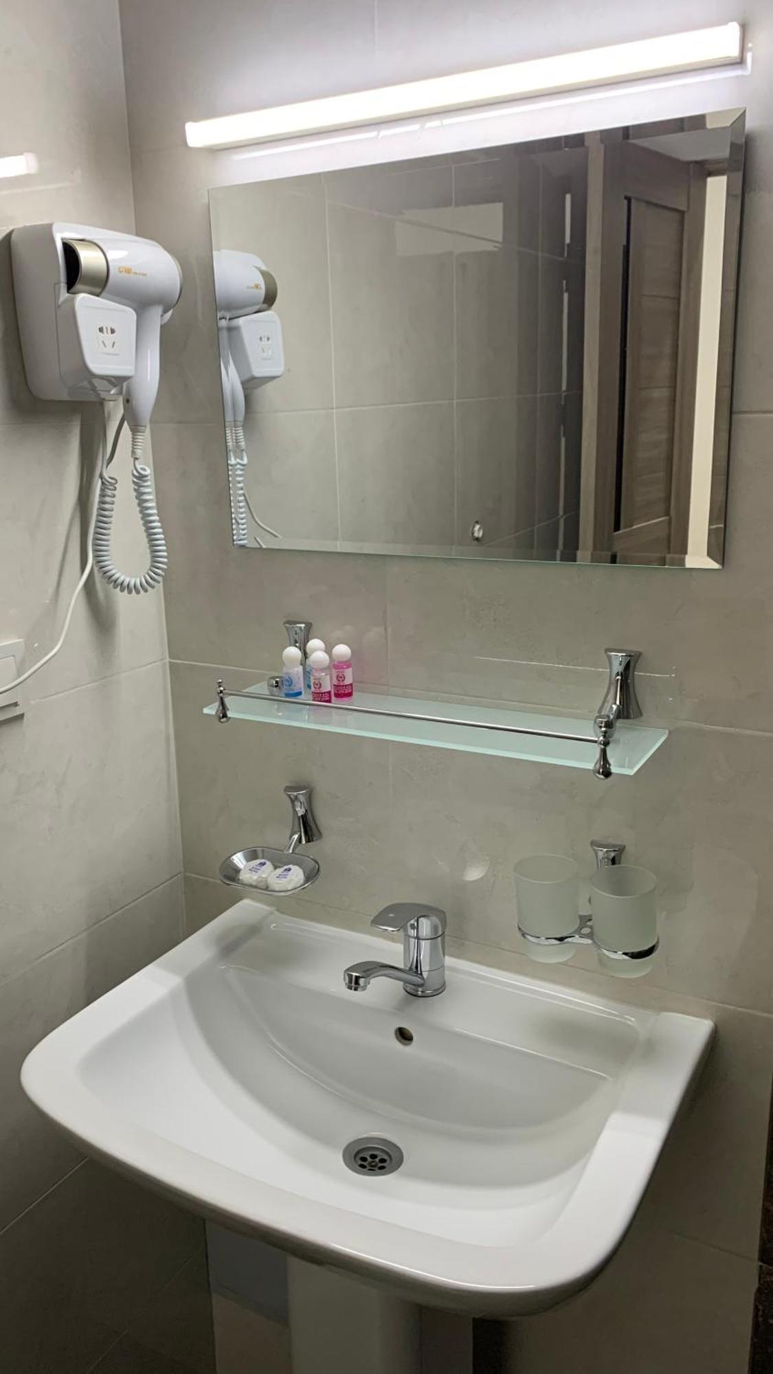 טשקנט Airport Hotel 24 מראה חיצוני תמונה